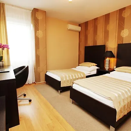 Hotel With Free Parking Nitra