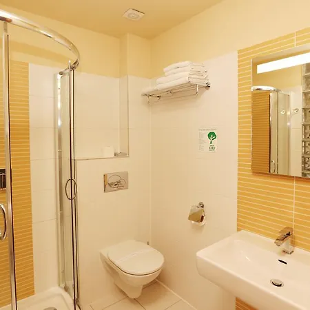 City Hotel 4*