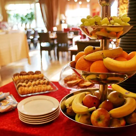 Hotel With Free Parking 4*