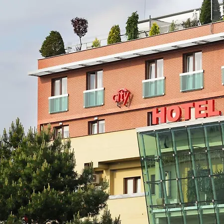 Hotel With Free Parking 4*
