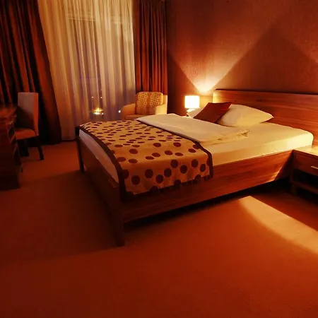 With Free Parking 4* Нитра