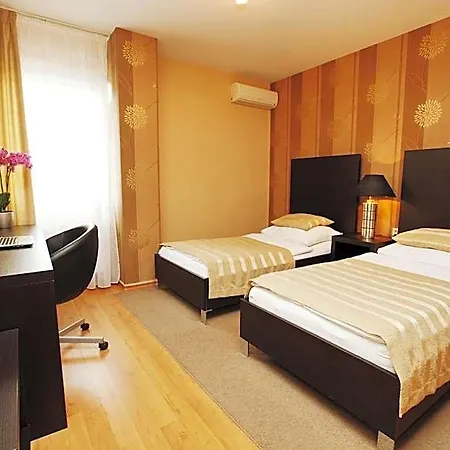 With Free Parking 4*